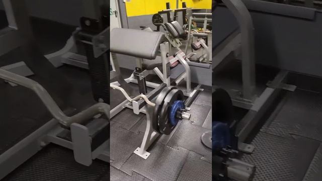 Тренировка с Владом. 100кг на бицепс при весе 75кг!!! В нат смотреть онлайн