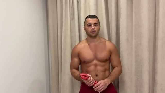 ЯК НАКАЧАТИ БІЦЕПС ДОМА (БЕЗ ГАНТЕЛЬ) смотреть онлайн
