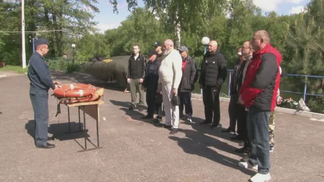 В Курской области обучают спасателей для дежурства на пляжах
