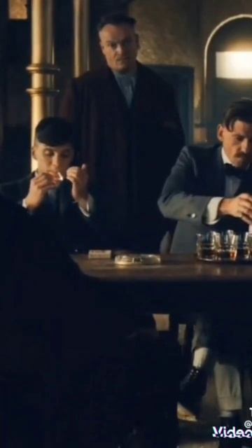 Здесь есть человек по фамилии Шелби? 😈 #острыекозырьк смотреть онлайн