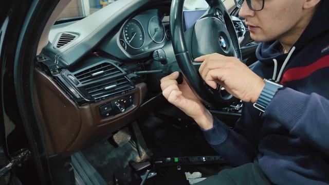 Установка подсветки! Оживили салон в BMW X5 F15 смотреть онлайн