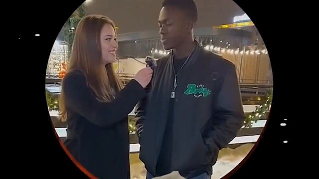 молодой человек у вас есть девушка ? смотреть онлайн