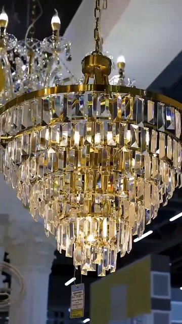 Искрящийся свет Lumien Hall. смотреть онлайн