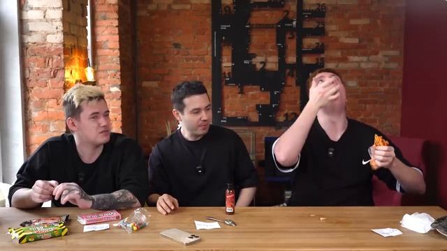 📹 Съел САМУЮ острую и кислую еду ОДНОВРЕМЕННО →
👤 #Самый_сахар →