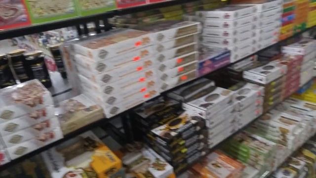 Что привезти из Турции. Подарки в магазине 82 Sali Pazari. Аланья, Турция, июль 2019г. смотреть онлайн