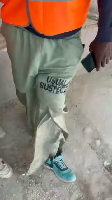 Комиссия келганда🤣🤣🤣🤣 #shortsfeed #rek #duet #uzb #live #love #comedy #дуэт #greenscreen #тикток