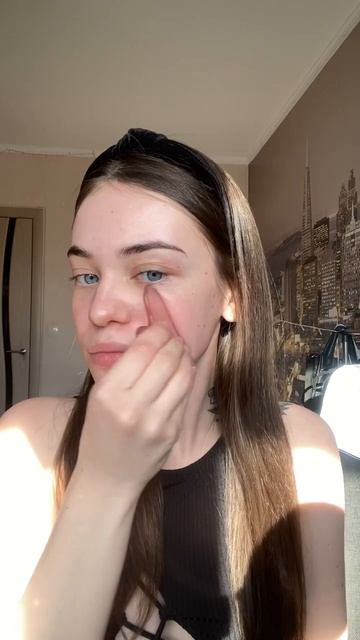 Легкий,но эффективный массаж для лица, снимает отеки и смотреть онлайн