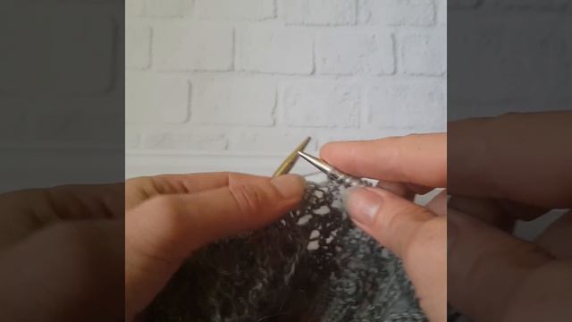 Две вместе лицевые с наклоном вправо @knitted_dream_in смотреть онлайн