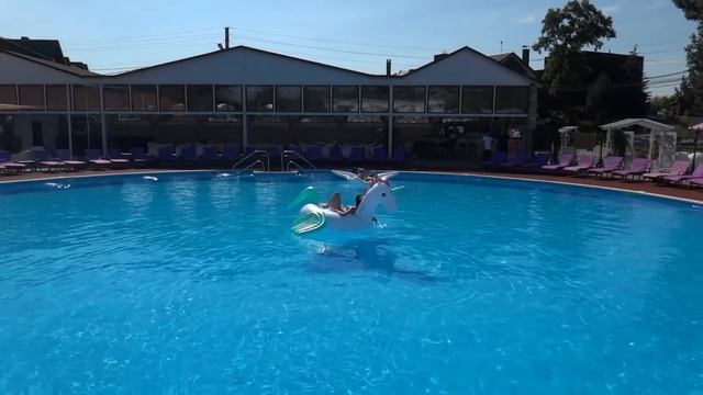 Бассейн Аркада клуб Харьков. Репортаж, обзор, июнь 2018. ? смотреть онлайн