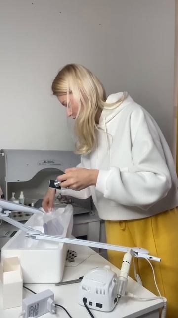 Бестеневая лампа WB 223907309 #nails #ногти #маникюр #дизайнног смотреть онлайн