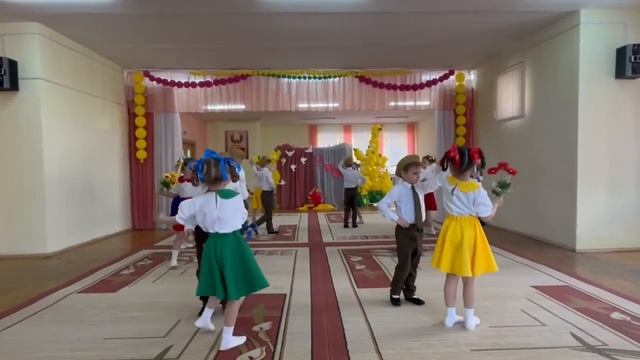 ГУО "Детский сад №106 г. Витебска".Танец "Встреча после в смотреть онлайн