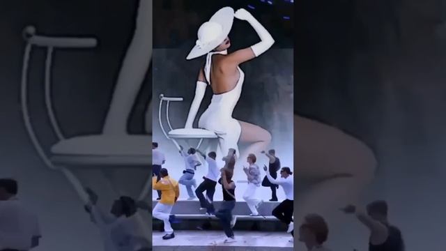 Есть женщины как птицы и.т.д.Поздравляю всех женщин с п смотреть онлайн