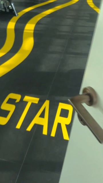 День 4. Челлендж «30 дней ежедневных тренировок» смотреть онлайн