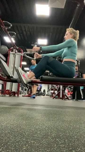 16 неделя тренировок_22.11.2020_Д2_Фронтальная тяга блока си смотреть онлайн