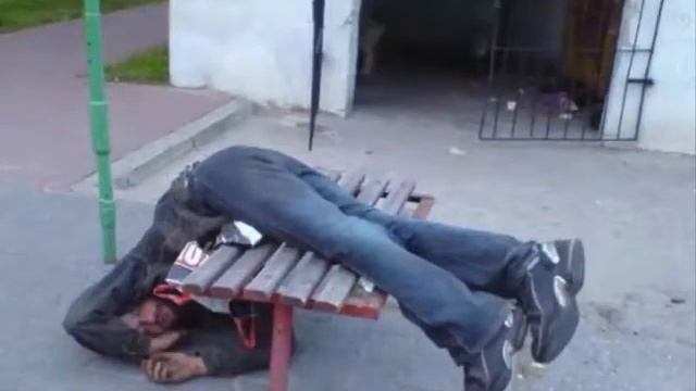 Лучшие пьяные акробаты России. Подборка смешных моментов про бухих. смотреть онлайн