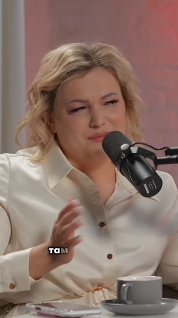 ФЕЙКИ - дом за 10 млн с бассейном и 20 соток земли #reels #ква смотреть онлайн