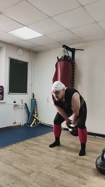 Попытка заброса на плечо гири 89 кг #air174 #спорт #рекомен? смотреть онлайн