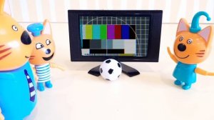 Мультик Три Кота Мяч - Что делать со сломанным Телевизором??? Для детей