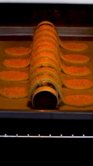 Какая красивая подача завтрака. Ммм 🍩 Оцените реакци? смотреть онлайн