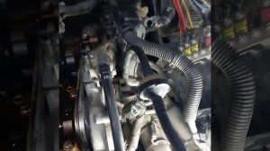 Ситроен С4 замена помпы и патрубка отводящего.