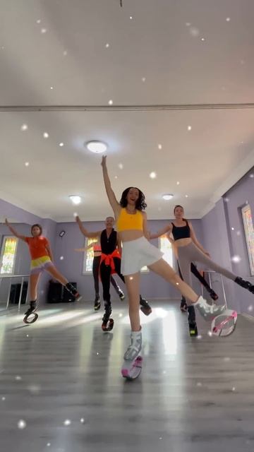 Kangoo jumps beginners basic steps dance choreo fitness. Фитнес кардио трениров смотреть онлайн