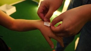 Игры для детей – Герои и куклы Барби на Мультимир! - Видео с игрушками.