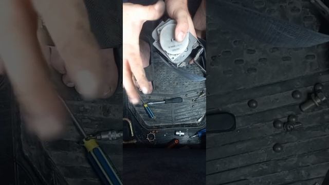 Ремонт ремня безопасности mitsubishi смотреть онлайн