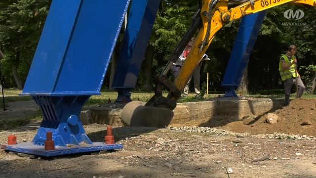 Колесо огляду продовжують реставрувати смотреть онлайн