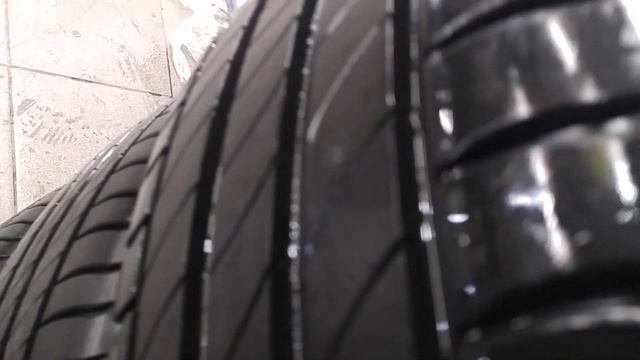 Комплект летних шин MICHELIN Primacy 4 после первого сезона эксплуатации. смотреть онлайн