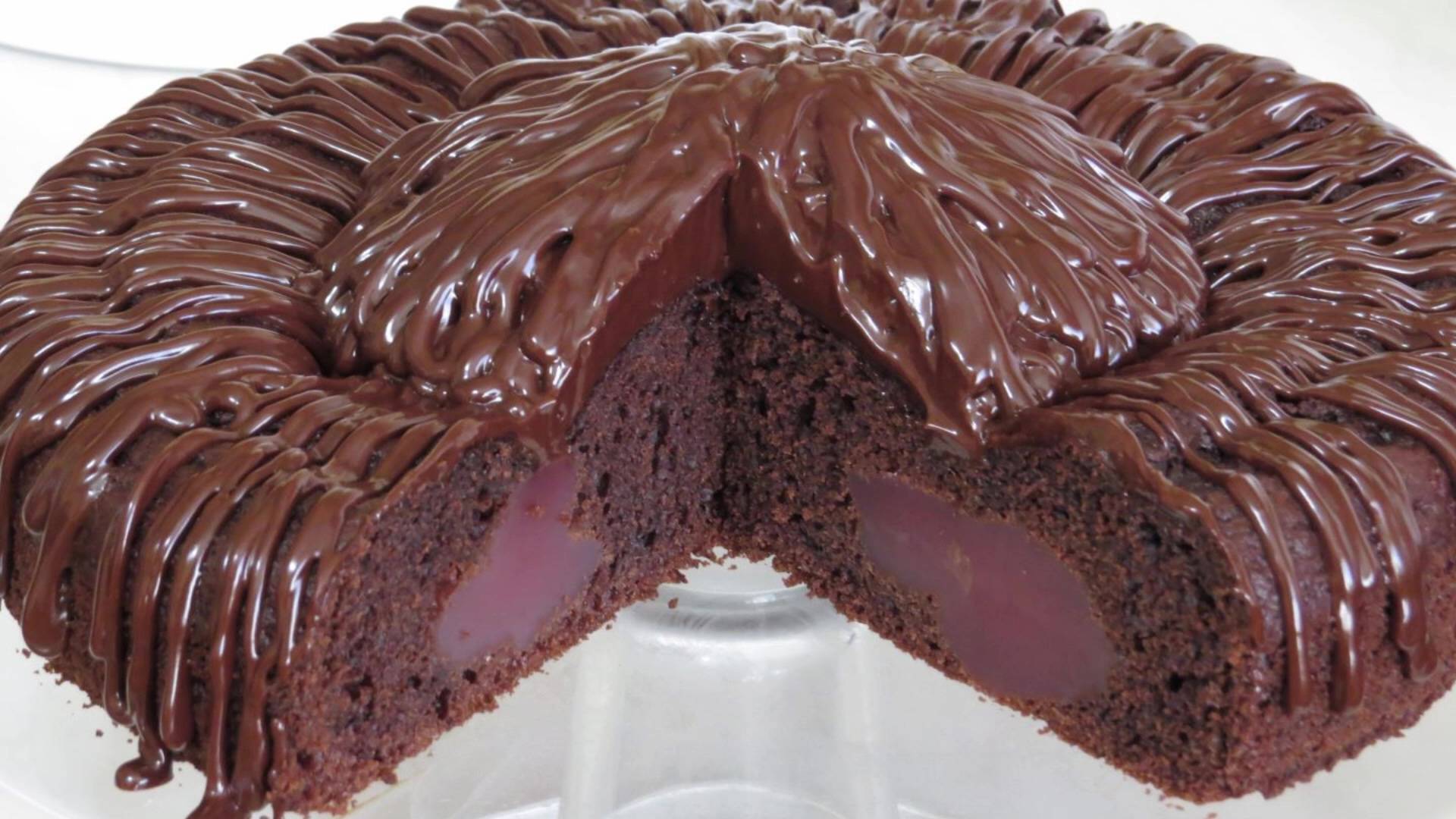 Торт ВУЛКАН! ВЫПЕКАЕТСЯ ВМЕСТЕ с КРЕМОМ!!! ОЧЕНЬ ПРОСТО ФАНТАСТИЧЕСКИ КРАСИВО и ВКУСНО! смотреть онлайн