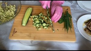 Вкусная закуска с чипсами НОРИ и шпротами