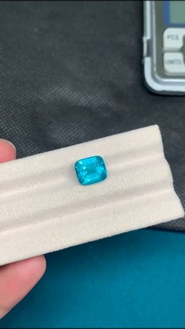 ВАУ! Афганский #турмалин неоново синего цвета 5,55К 1200€/ смотреть онлайн