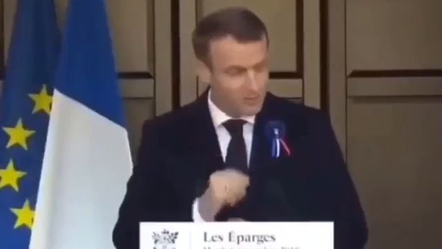 Про Макрона смотреть онлайн