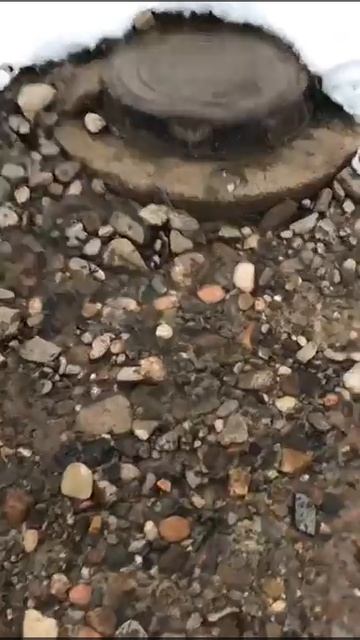 Канализация течет прямо по улице смотреть онлайн