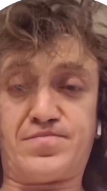 Выжившие есть? #смешныевидосы #юмор #новыйгод #1января смотреть онлайн