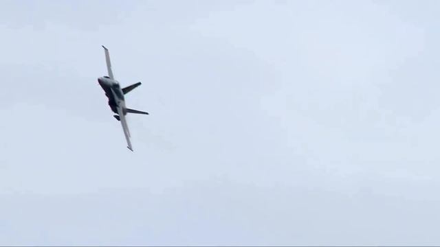 Есть ли шанс для УКРАИНЫ получить испанские F/A-18 смотреть онлайн