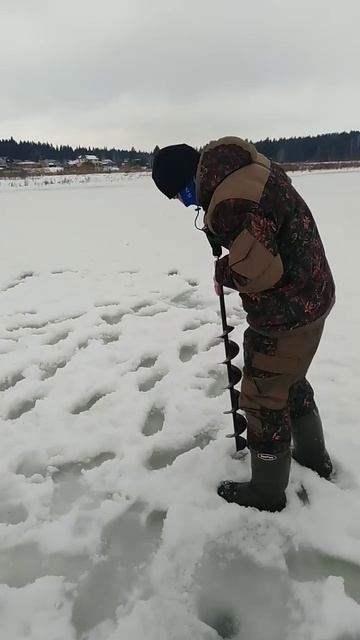 Зимняя Рыбалка.Электробурим Лунки #4