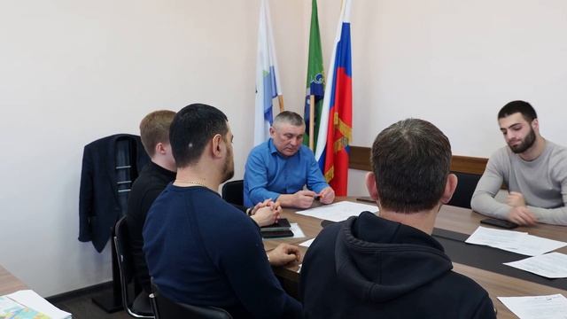 Жители в Пивоварихе в течении нескольких лет пытаются узаконить свои дома смотреть онлайн