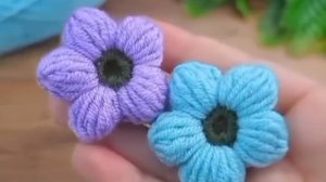 Объёмный цветок крючком