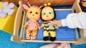 Игры Дочки Матери - Куклы БЕБИ и Милая Пони Единорожка! - Весёлые игры и еда для кукол Baby