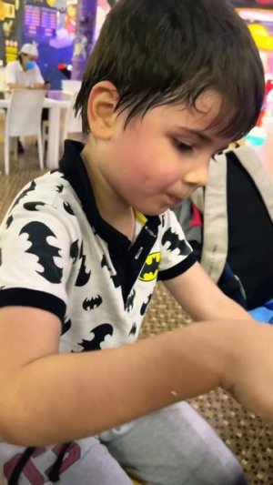 Акуленок ест мороженое 🍨 #акуленок #акулёнок #туруру #