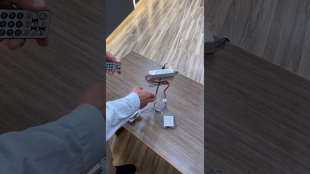 Как подключить контроллер адресной ленты MCLS-C