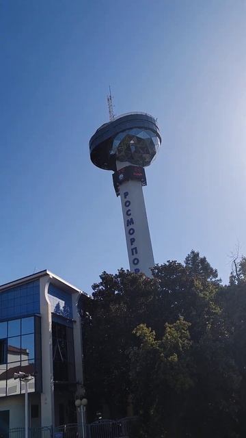 Знаменитый Чупа Чупс Росморпорт в Туапсе. Памятник бо? смотреть онлайн