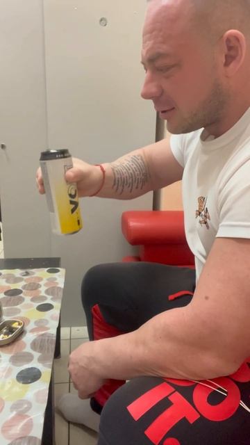 Перед тренировкой #спорт #bodybuilding #россия #novosibirsk #топ #mot смотреть онлайн