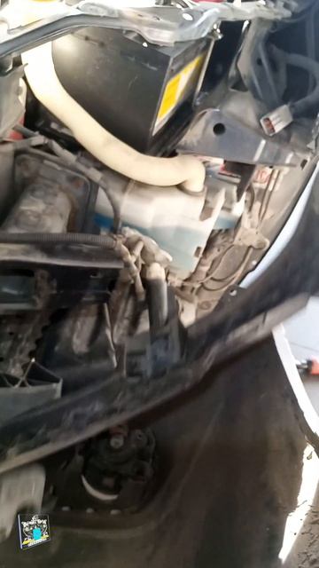 Заміна ламп ближнього світла - Subaru Outback 2.5i 2010 смотреть онлайн