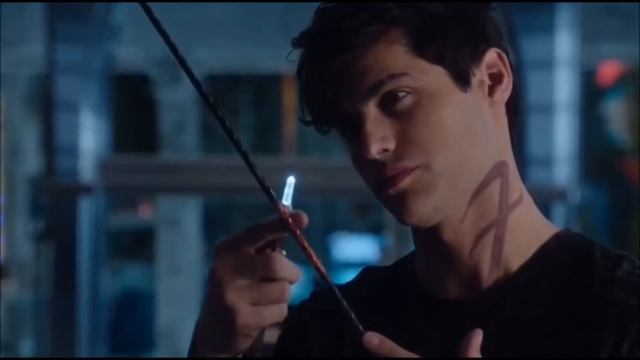 Алек и Клэри-Не такой уж он плохой