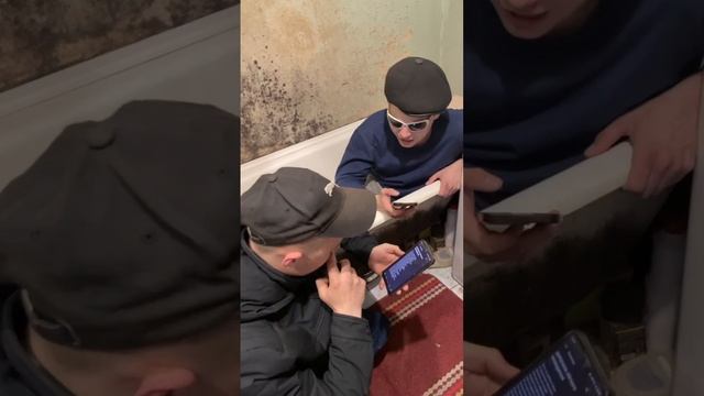 Геночка, feat. vorobushek_24 - Девушка лёгкого поведения смотреть онлайн