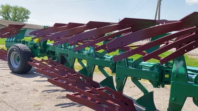 Плуг оборотный ППРО-12-01