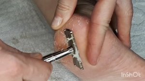 Педикюр для себя в домашних условиях лезвием#russianpedicure