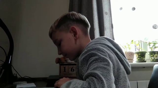 100 фактів про числа, комп'ютери і програмування. Математичний аналіз винайшов... смотреть онлайн